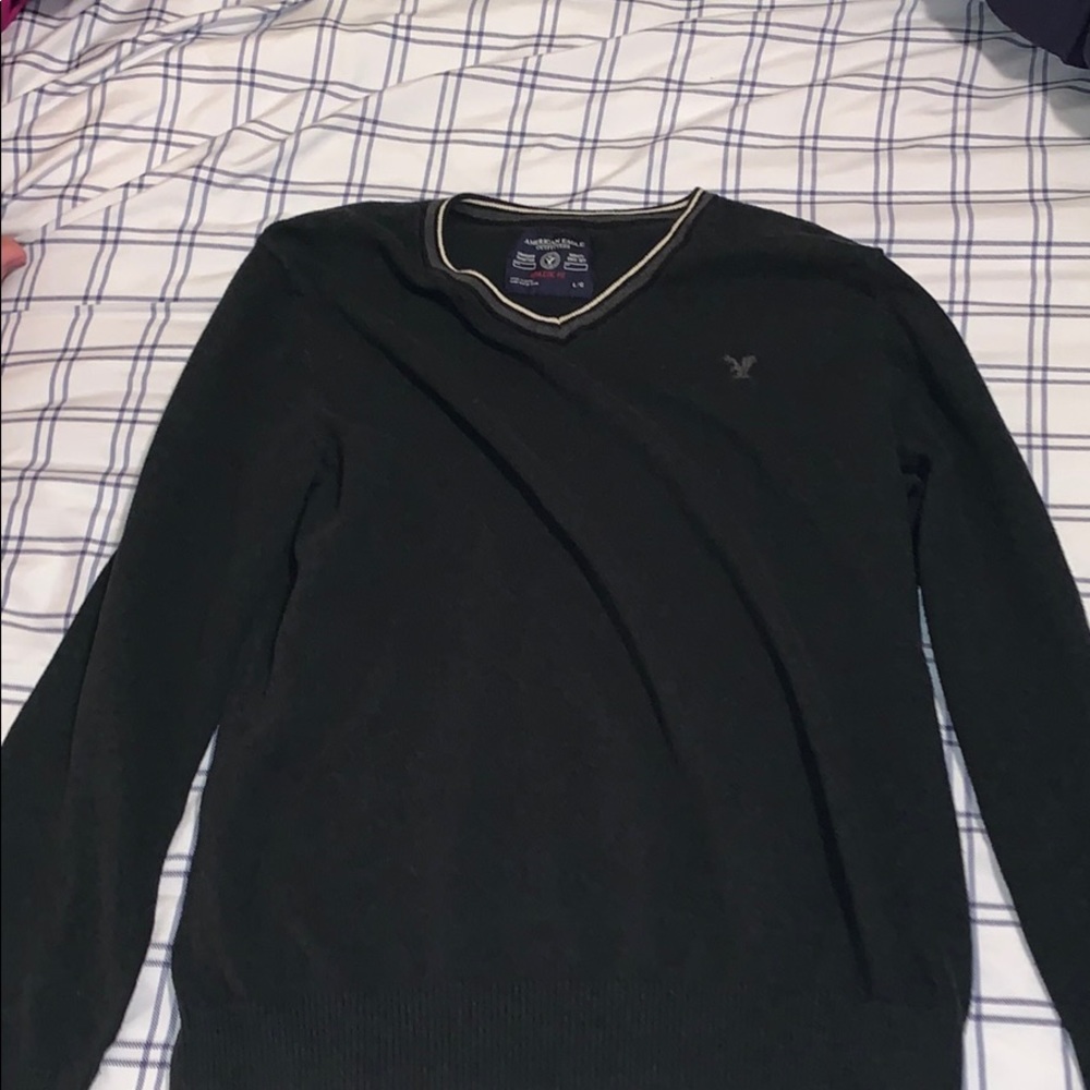American Eagle Sweater LG athletic fit